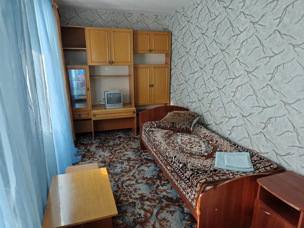 Двухместный номер с 2 отдельными кроватями эконом — Залив, фото 1 из 4