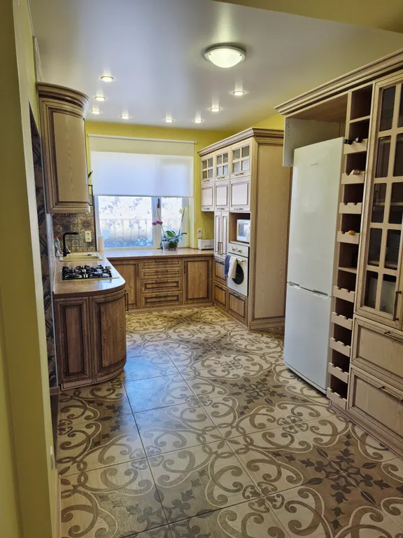 Дом 5-местный на улице Мичурина, 100 м², Феодосия — фото 11