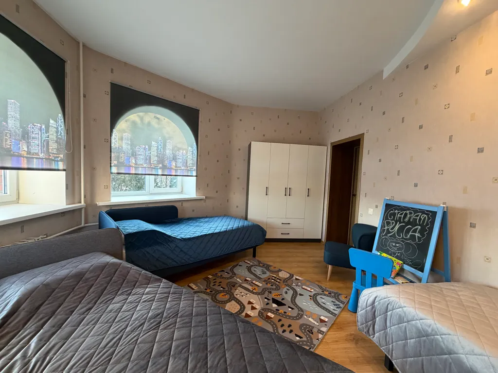 Дом 8-местный на набережной Достоевского, 260 м², Старая Русса — спальня, фото 5