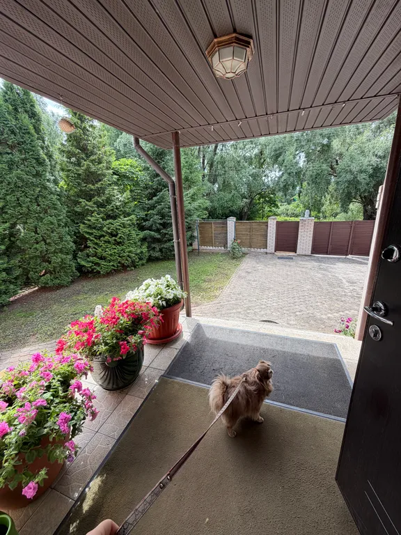 Дом 8-местный на набережной Достоевского, 260 м², Старая Русса — двор, фото 2