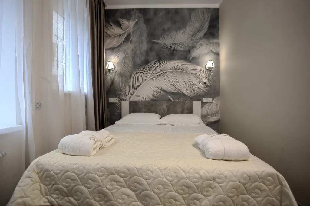 Двухместный номер с 1 кроватью стандарт — Exclusive Hotel & Apartments, фото 1 из 3