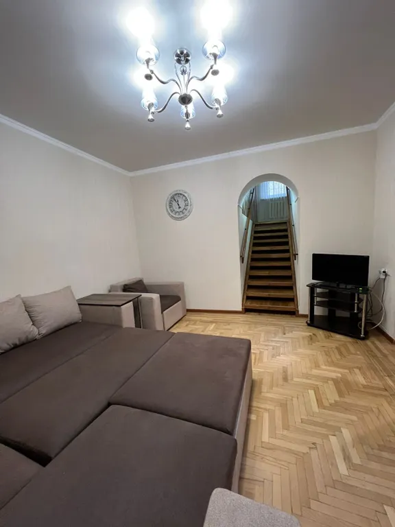Дом 5-местный на улице Куйбышева, 70 м², Кисловодск — фото 8