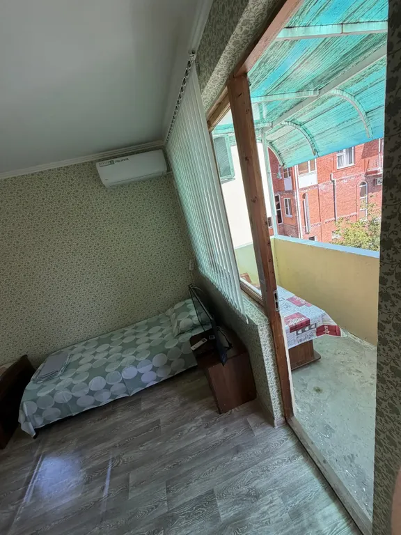 Трёхместный номер эконом — У Эммы, фото 3 из 5