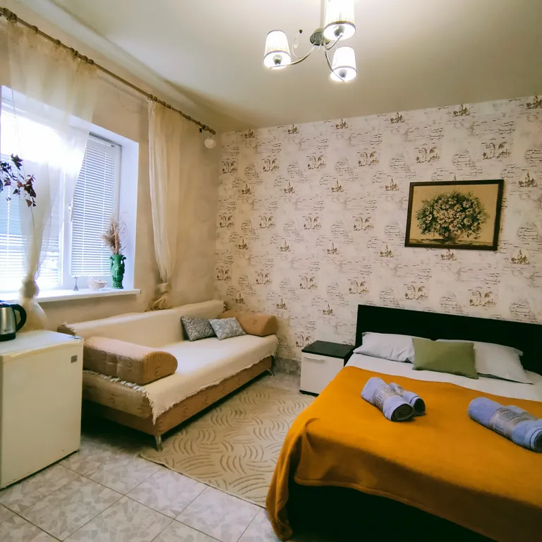 Трёхместный номер стандарт с отдельным входом — Солнечный кРай, фото 3 из 4