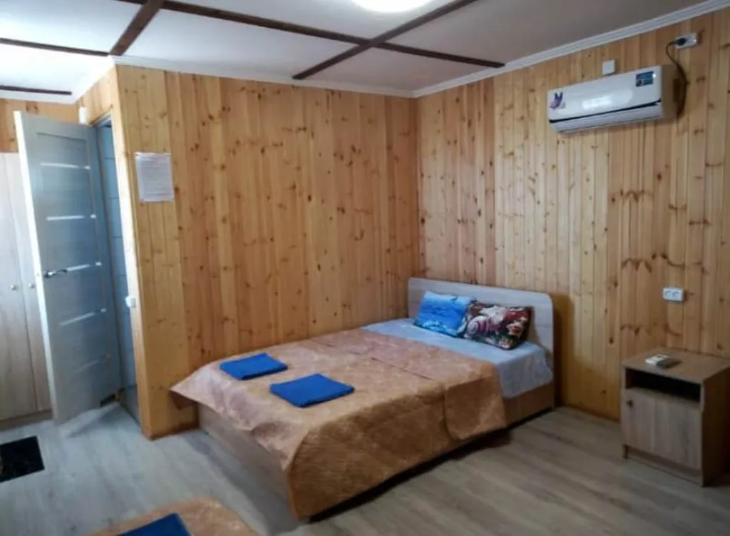 Четырёхместный номер стандарт — Карамелька, фото 3 из 5