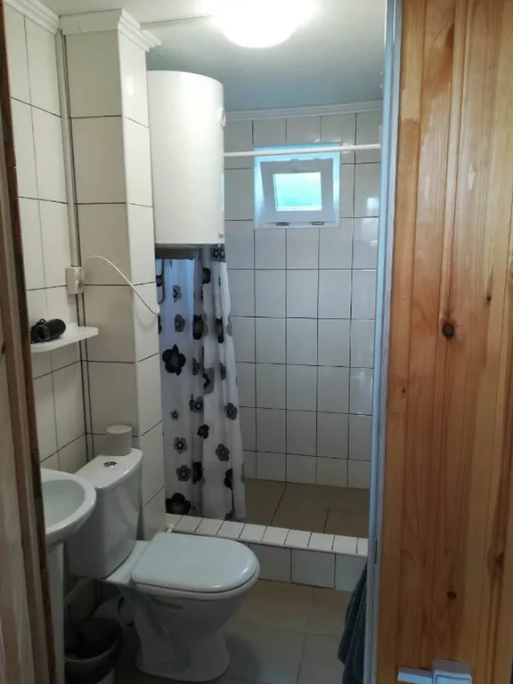 Четырёхместный номер стандарт — Карамелька, фото 4 из 5