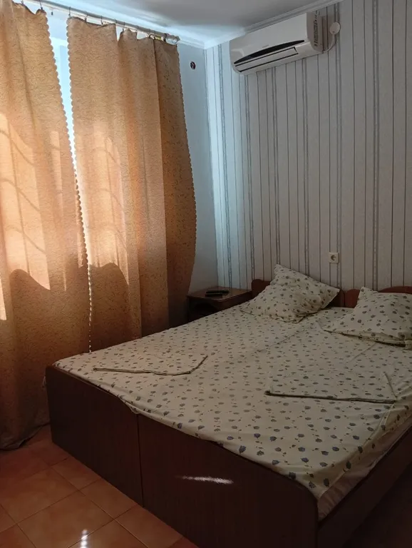 Двухместный номер с 1 кроватью люкс — У Карена, фото 1 из 4