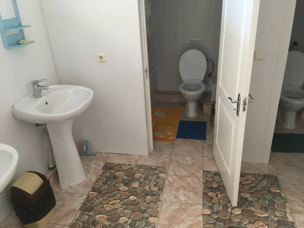 Трёхместный номер эконом — Центр, фото 4 из 4
