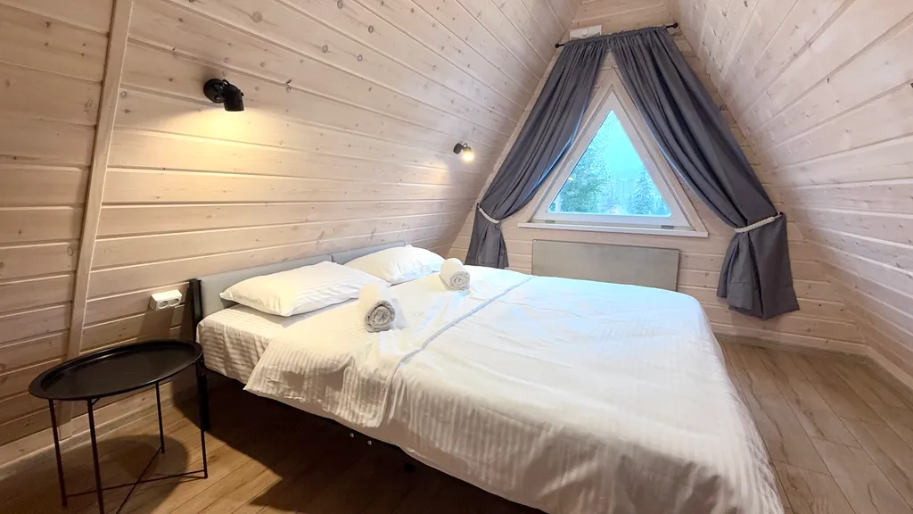 Дом 6-местный на улице Строителее, 75 м², Шерегеш — фото 10