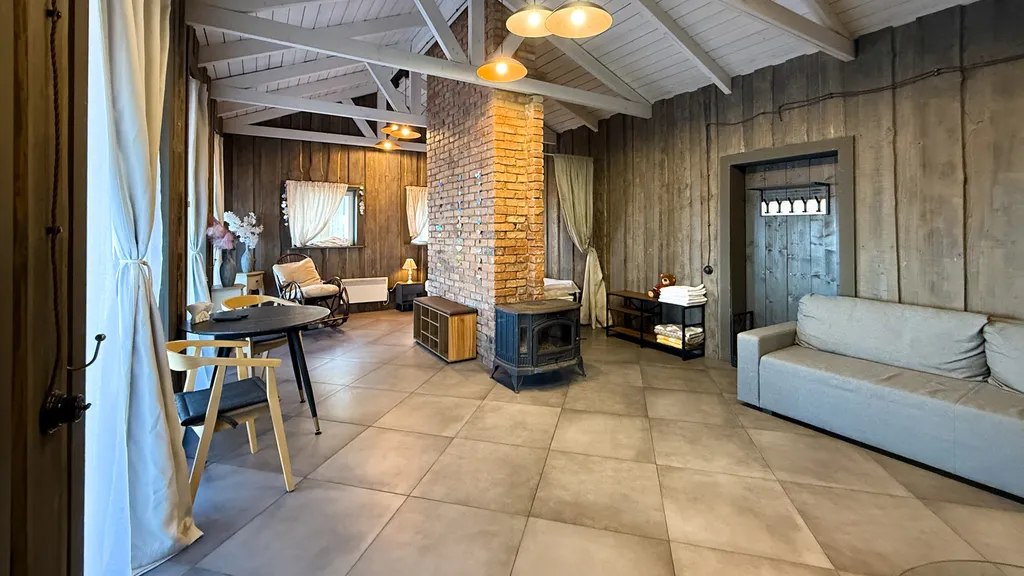 Четырёхместный номер дом в стиле loft — Янтарный берег, фото 4 из 5