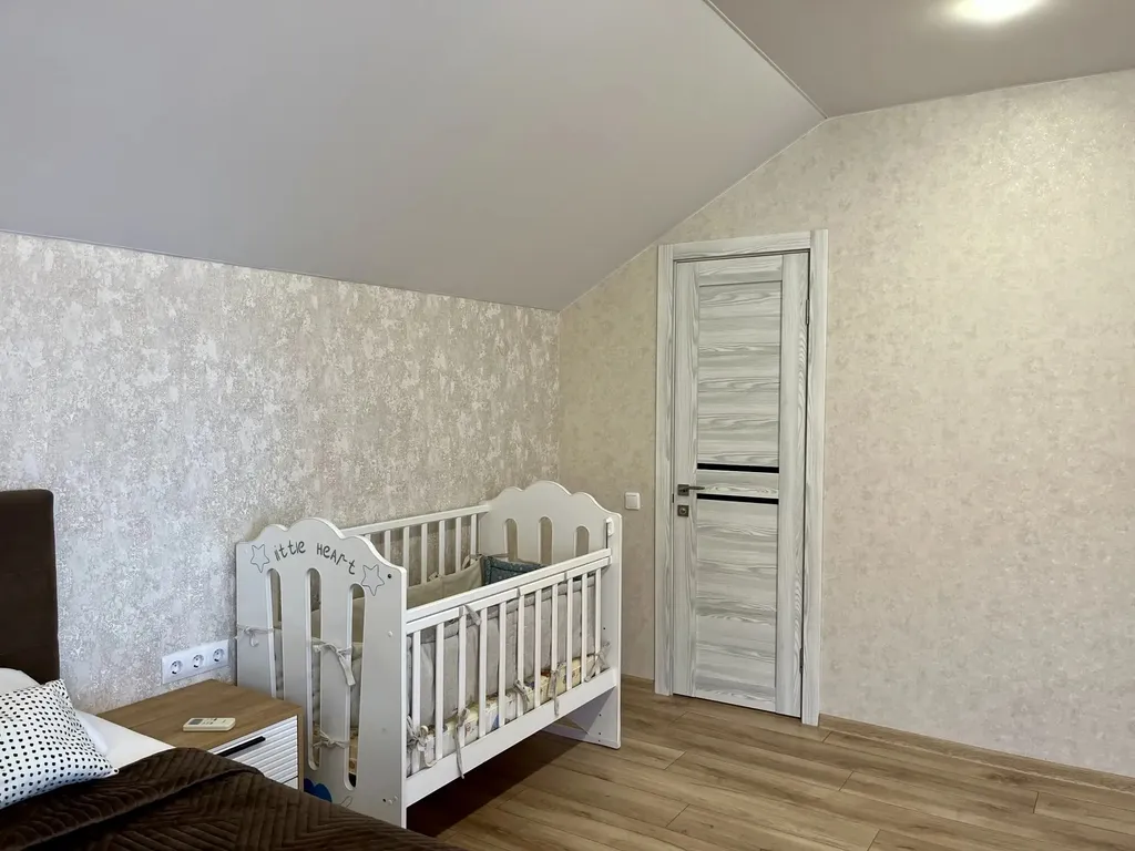 Апартаменты двухуровневый люкс (верхний уровень), 2 линия, боковой вид на море — Локейт, фото 5 из 5