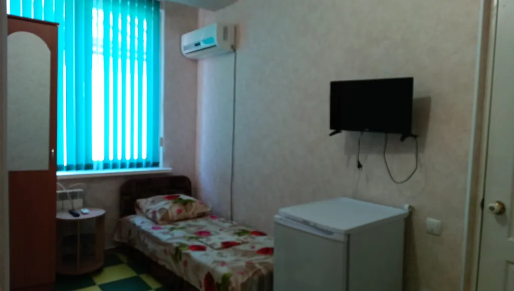 Трёхместный номер (21) с собственным санузлом. — В Облаках, фото 1 из 5