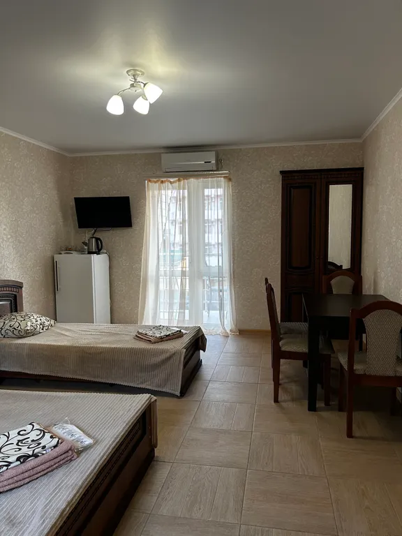 Четырёхместный номер стандарт с балконом — Цикады, фото 1 из 5