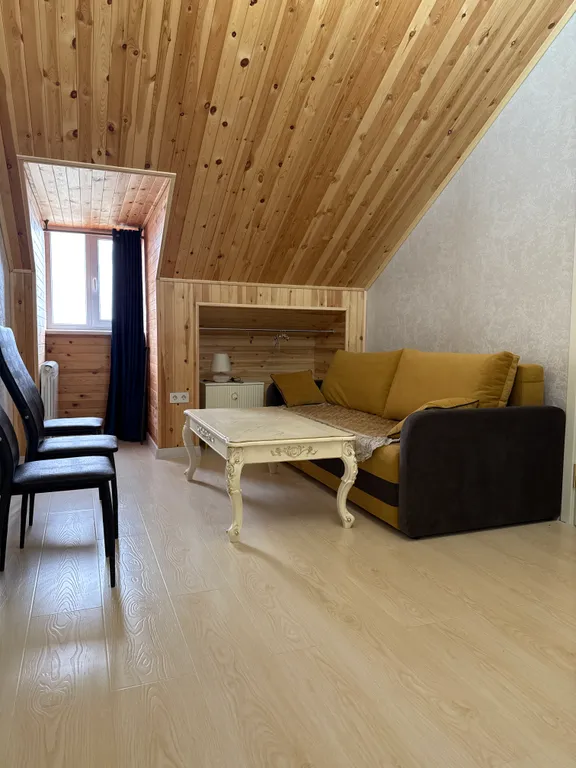 Четырёхместный номер — Red House, фото 1 из 3