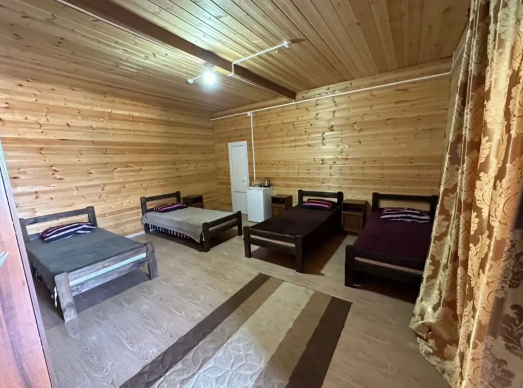 Четырёхместный номер Стандарт — Парус, фото 1 из 3