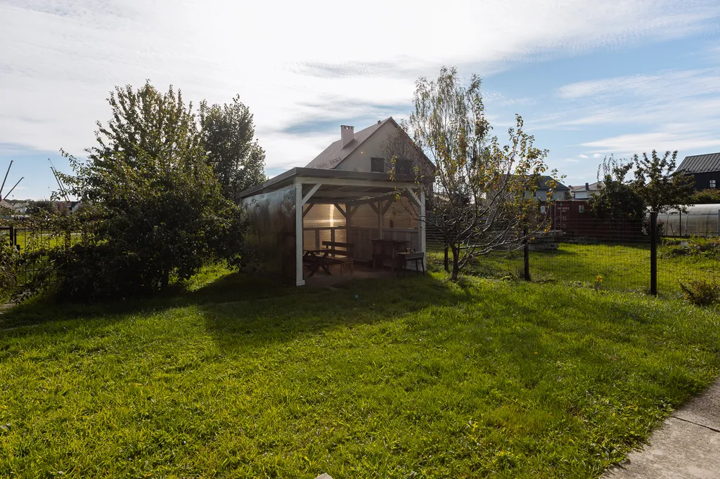 Дом 7-местный на улице Полевой, 90 м², Зеленоградск — фото 27