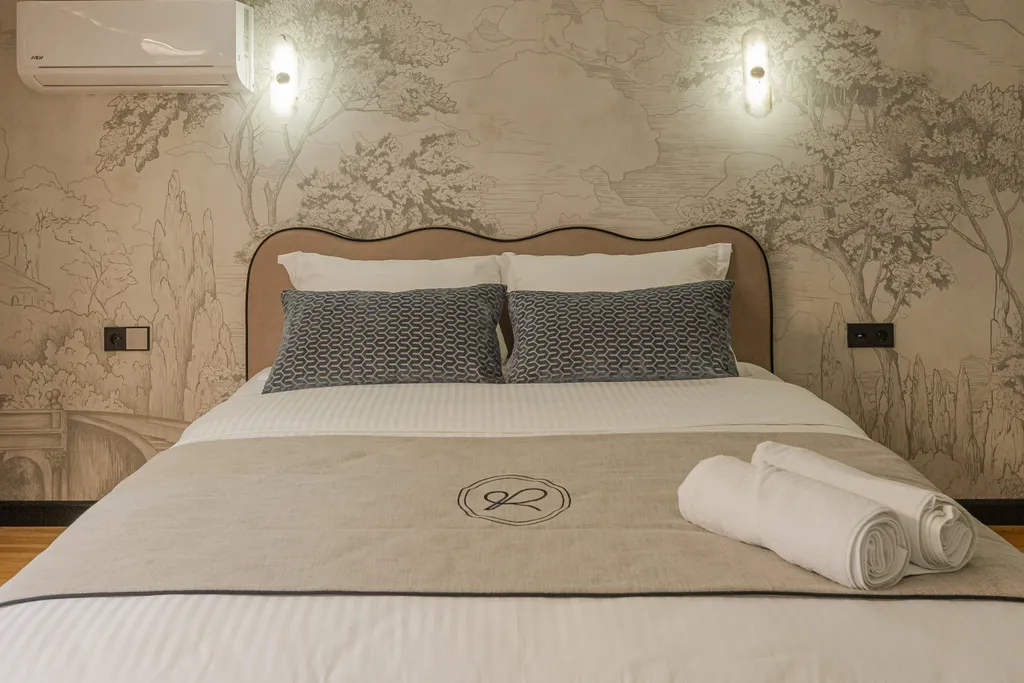 Двухместный номер с 1 кроватью Стандарт 1 — Rene Boutique Hotel, фото 1 из 5