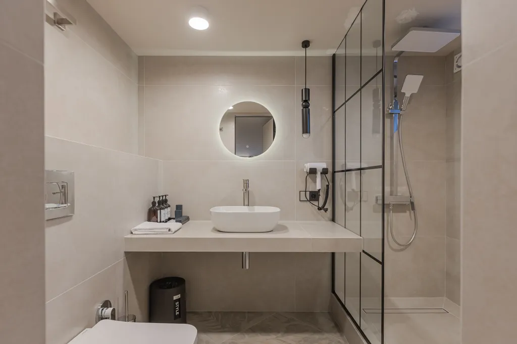 Двухместный номер с 2 отдельными кроватями Стандарт — Rene Boutique Hotel, фото 4 из 5