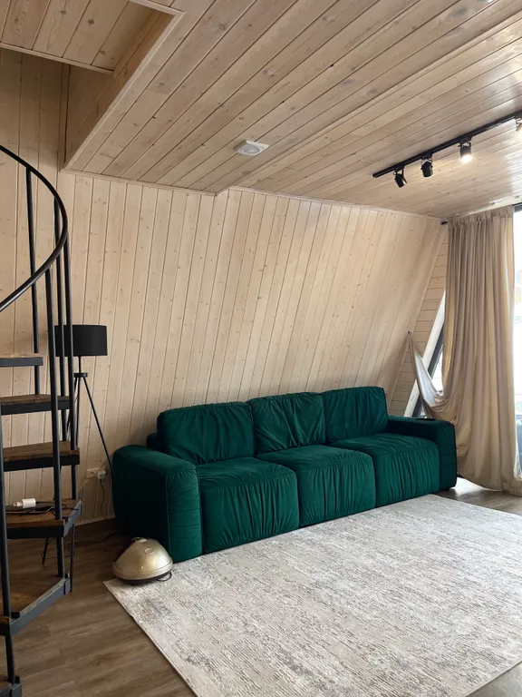 Дом 8-местный на улице Арктической, 100 м², Шерегеш — спальня, фото 2