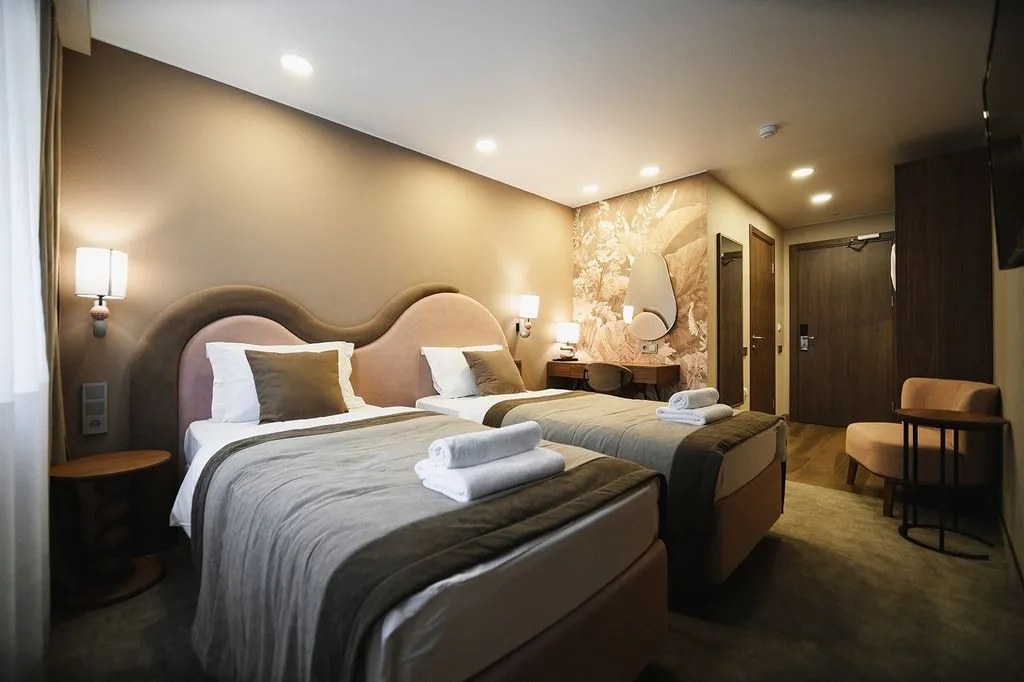 Двухместный номер с 2 отдельными кроватями комфорт — Aqua resort Kamchatka, фото 1 из 5