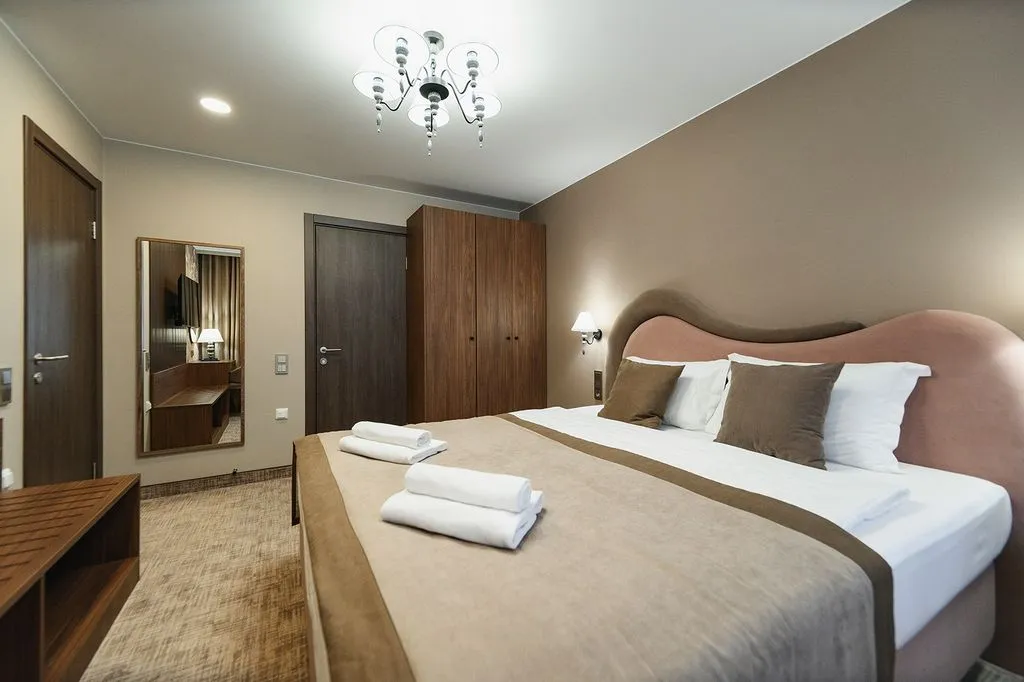 Двухместный номер с 1 кроватью люкс — Aqua resort Kamchatka, фото 1 из 5