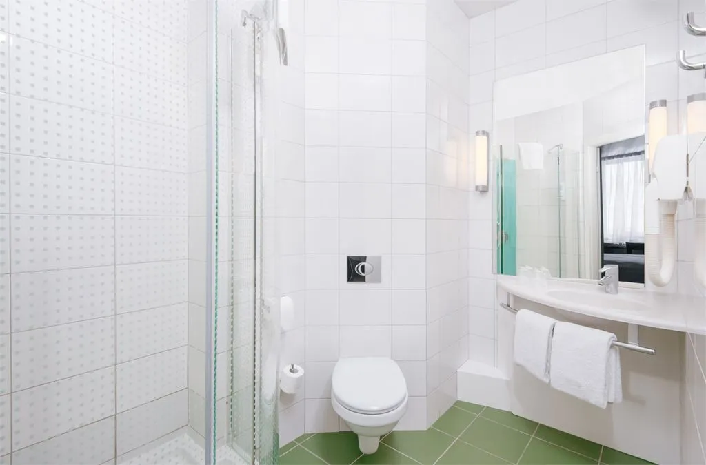 Двухместный номер с 1 кроватью Стандарт — Ibis Москва Павелецкая, фото 5 из 5