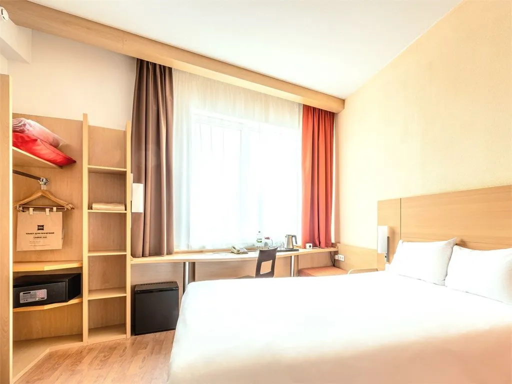 Двухместный номер с 1 кроватью Премиальный — Ibis Москва Павелецкая, фото 5 из 5