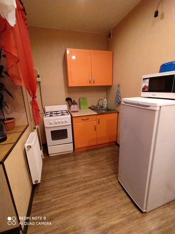 Квартира однокомнатная на улице Батецкой, 32 м², Великий Новгород — кухня, фото 4