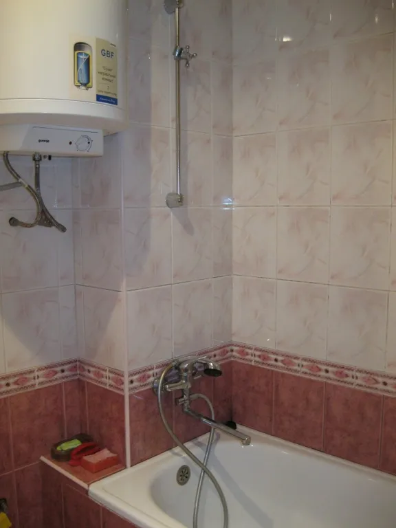 Квартира однокомнатная на улице Ленина, 33 м², Коктебель — фото 4