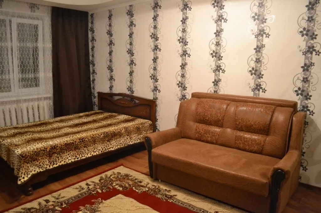Квартира однокомнатная на улице Курортной, 35 м², Саки — спальня, фото 3