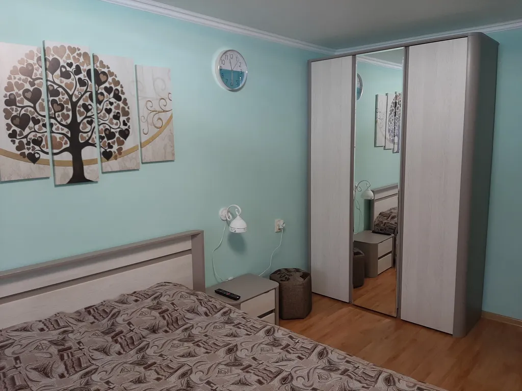 Квартира трёхкомнатная на улице Нахимова, 70 м², Орджоникидзе — фото 7