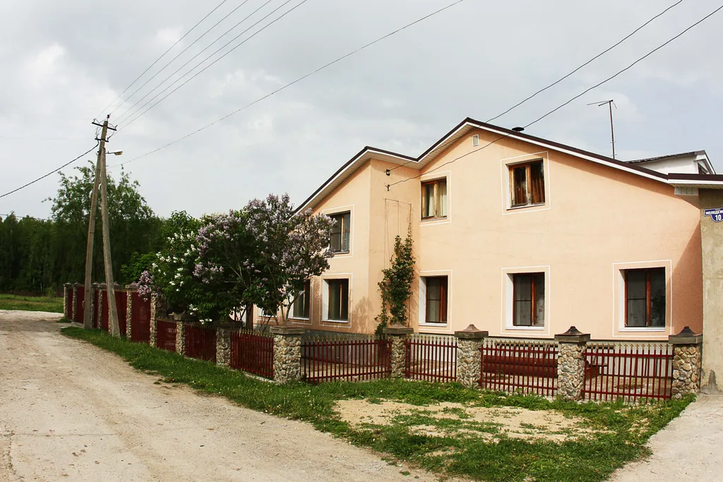Коттедж 17-местный в село Некрасово, 290 м², Серпухов — двор