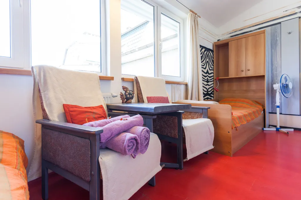 Апартаменты красный