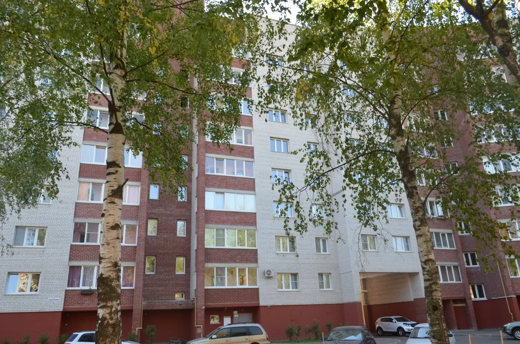 Апартаменты однокомнатные на улице Генерала Паскевича, 42 м², Смоленск — двор
