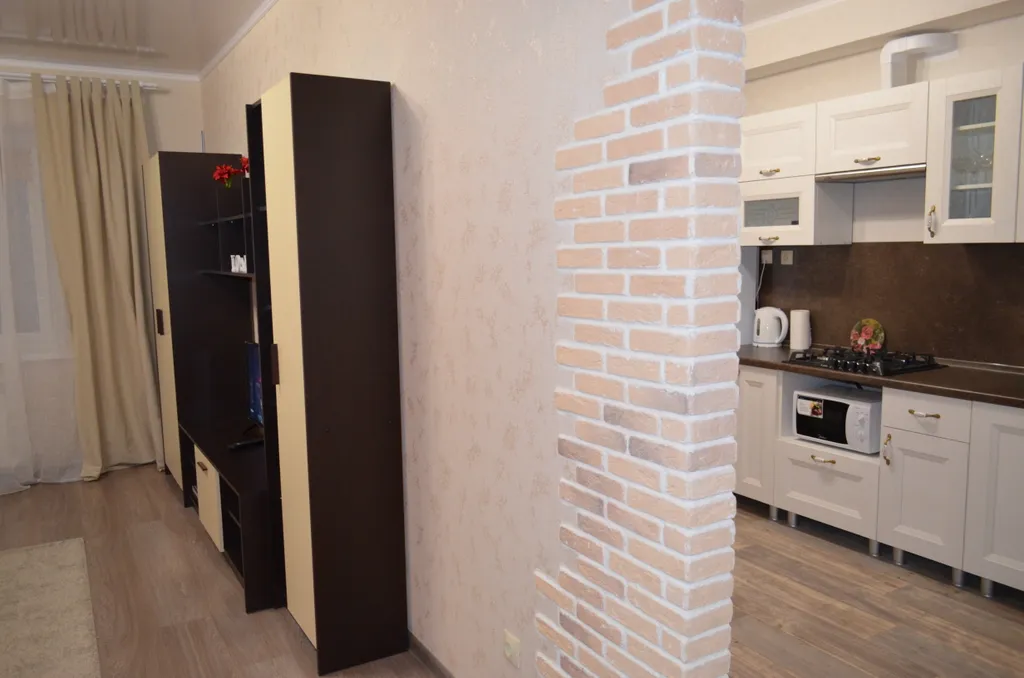 Апартаменты однокомнатные на улице Генерала Паскевича, 42 м², Смоленск — кухня