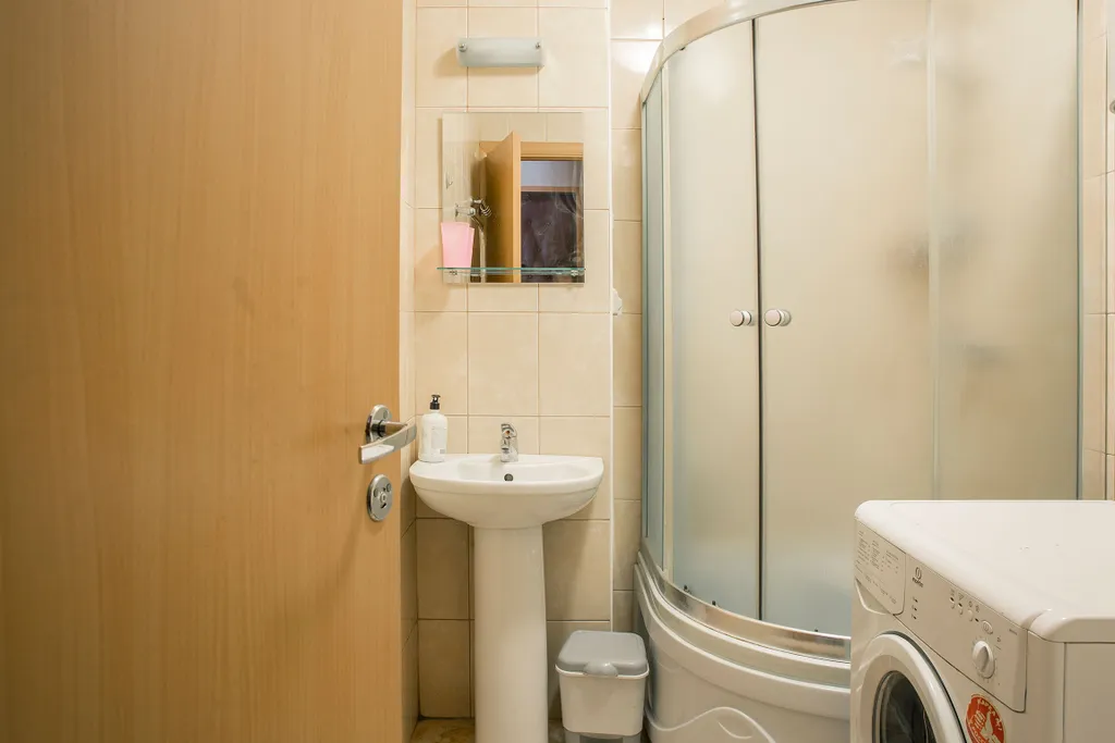 Квартира однокомнатная на проспекте Ленина, 32 м², Ярославль — ванная комната, фото 2