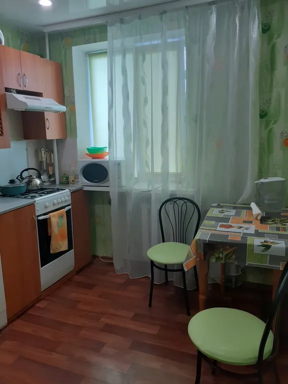 Квартира однокомнатная на проспекте Юрия Гагарина, 30 м², Севастополь — кухня, фото 2