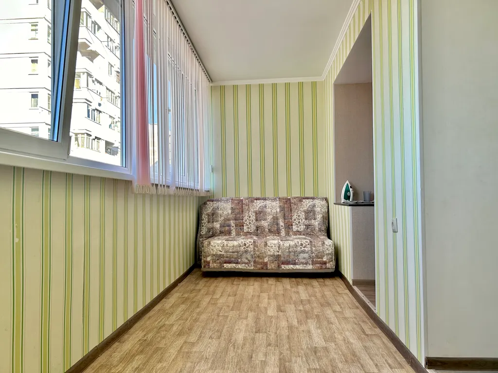 Квартира двухкомнатная на улице Набережной, 70 м², Кисловодск — спальня, фото 3