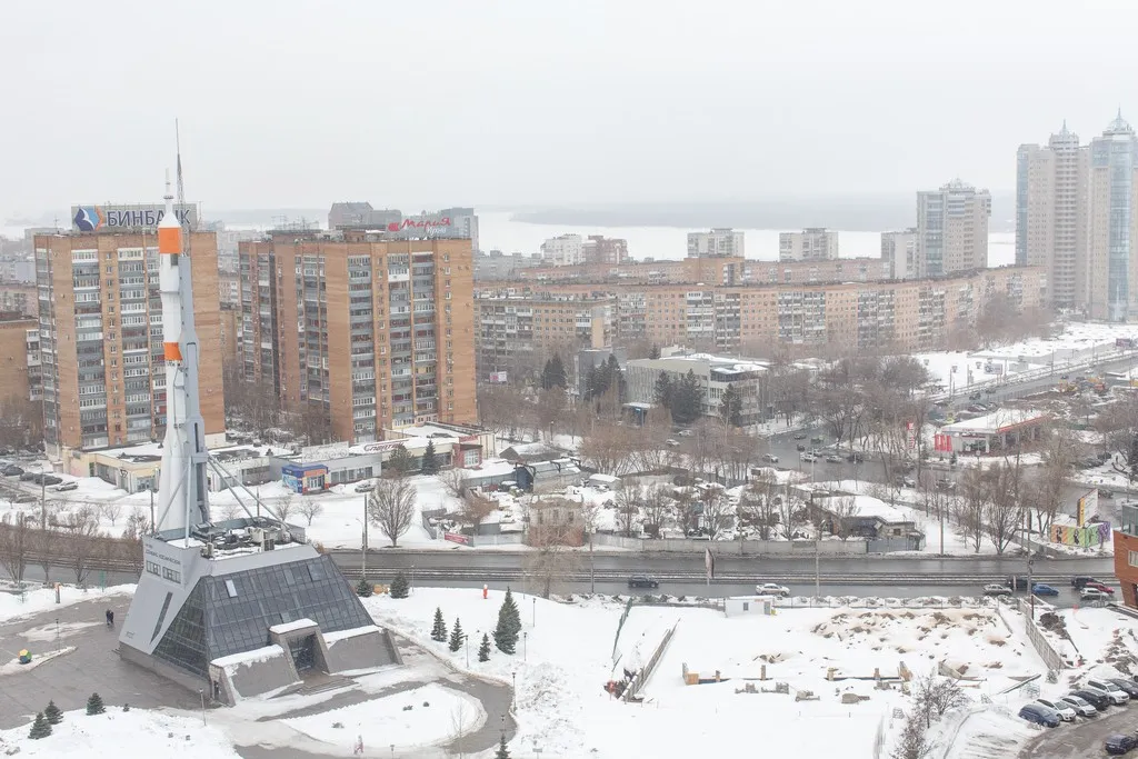 Квартира однокомнатная у Российской, в Октябрьском, 55 м², Самара — вид из окна