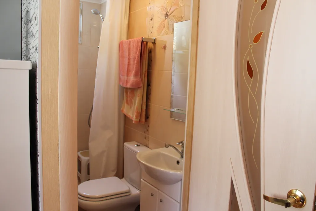 "Ялтинский дворик"
Уютная студия рядом с "Приморский "пляжем.