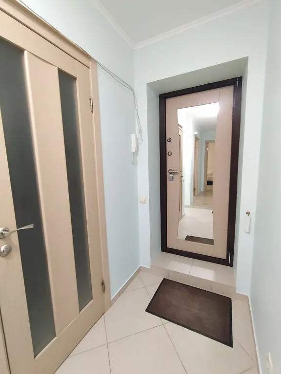 Квартира двухкомнатная на улице Советской, 52 м², Тюмень — фото 22