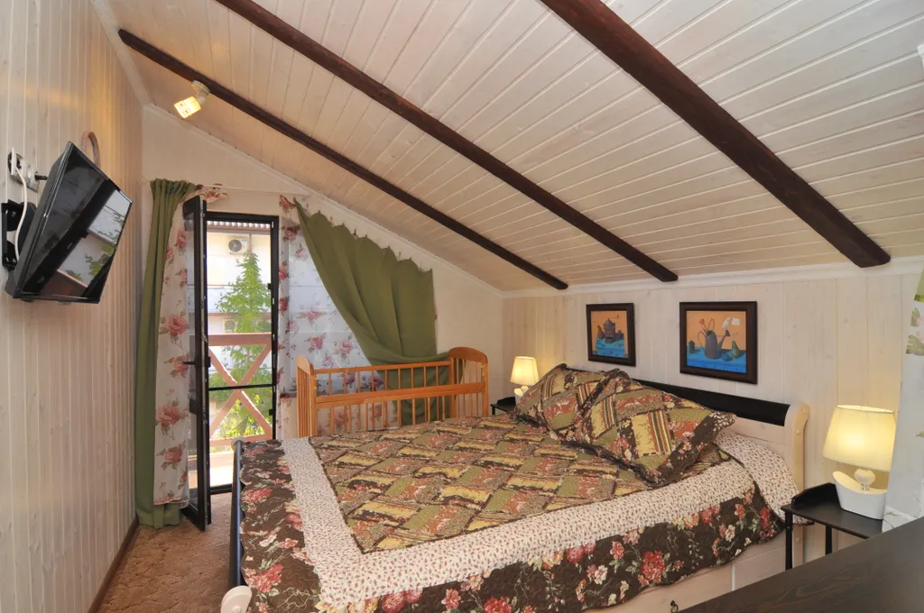 Уютный двухэтажный коттедж на 6 человек