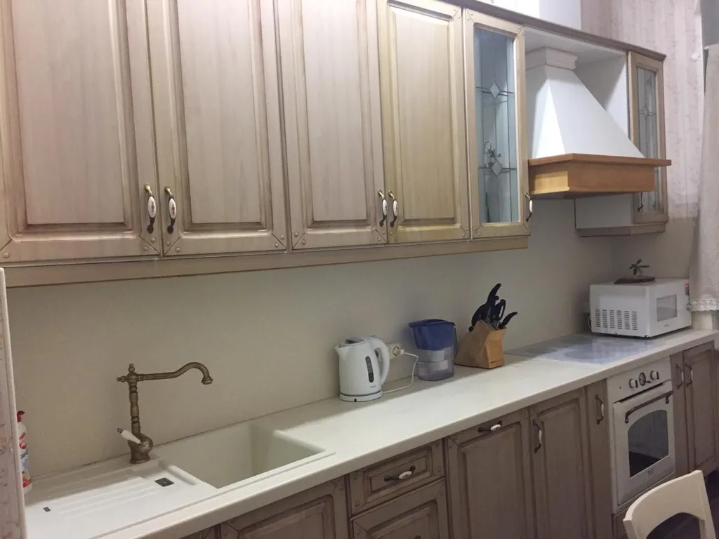 Квартира двухкомнатная на улице Космонавтове, 80 м², Форос — фото 6