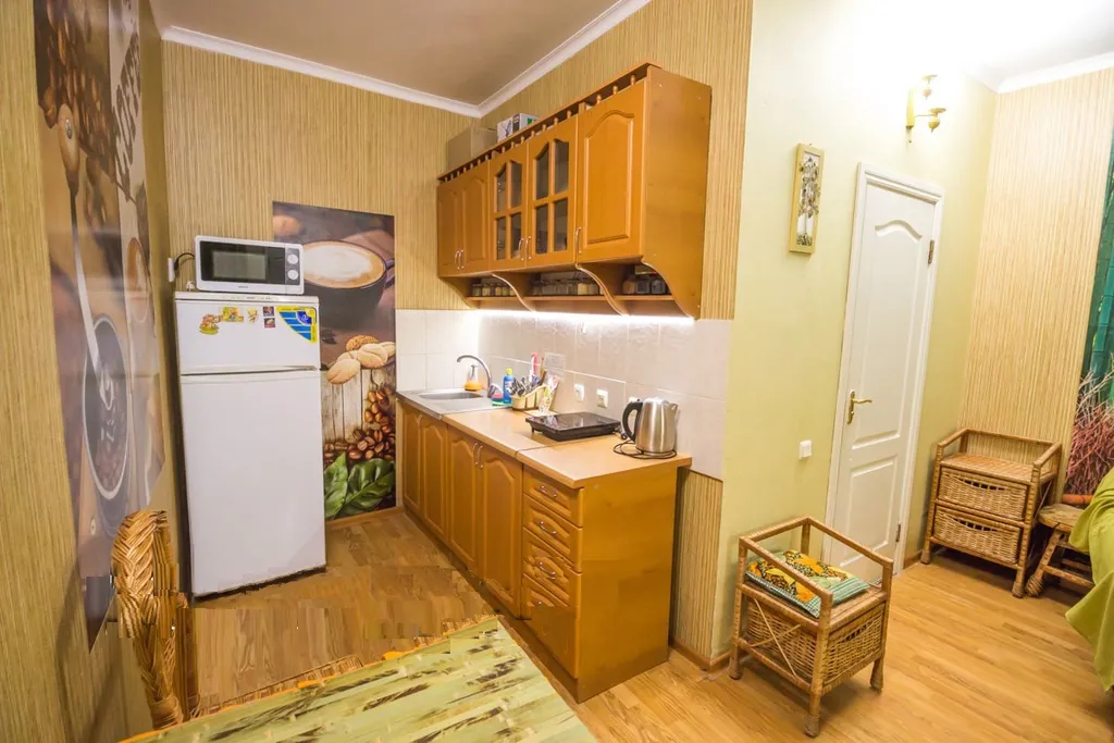 Часть дома с закрытым двором в самом сердце Алушты