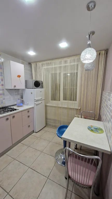 Квартира однокомнатная на улице Богдановиче, 36 м², Ярославль — кухня, фото 2