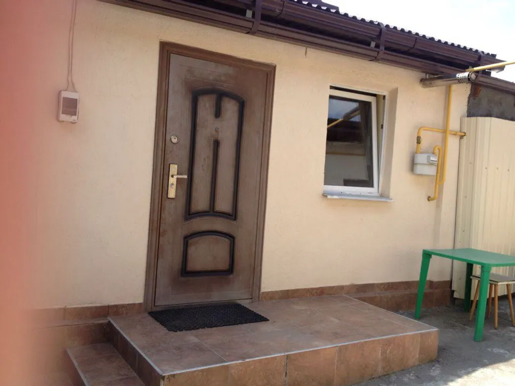 Квартира однокомнатная на улице Мире, 30 м², Пятигорск — двор