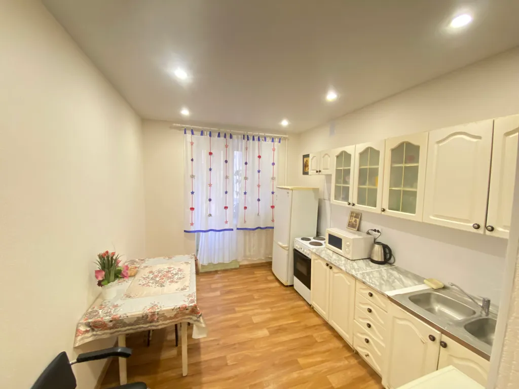 Квартира трёхкомнатная в Ново-Савиновском, 90 м², Казань — фото 14