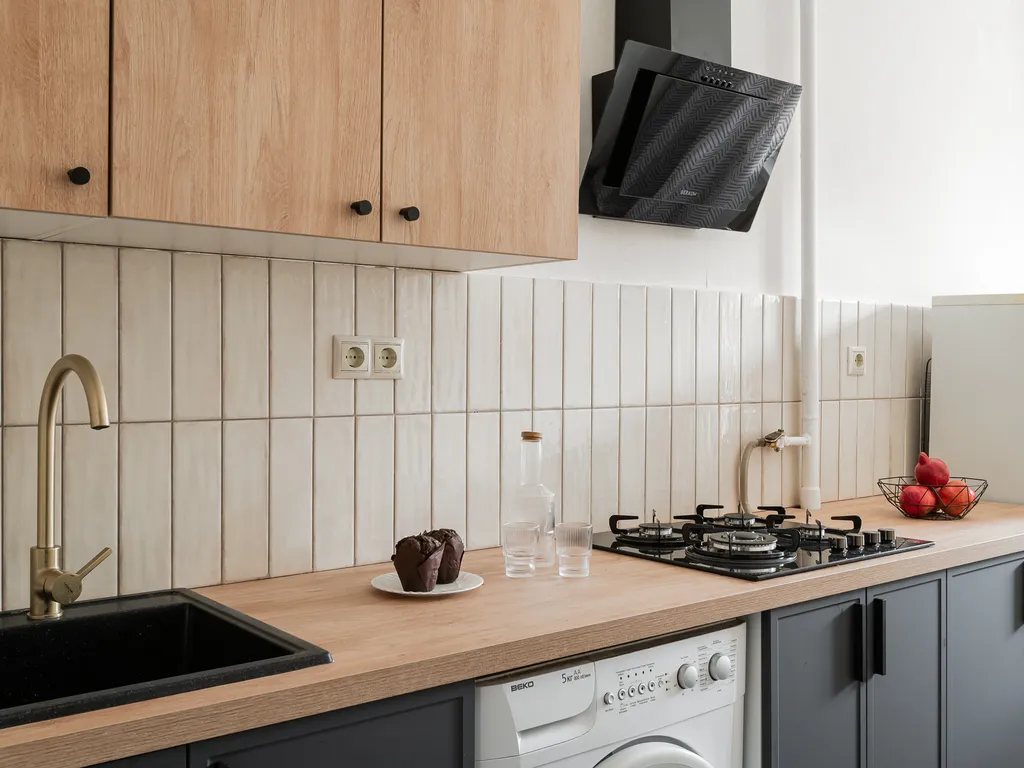 Квартира двухкомнатная у Маяковской, в Тверском, 54 м², Москва — кухня, фото 2