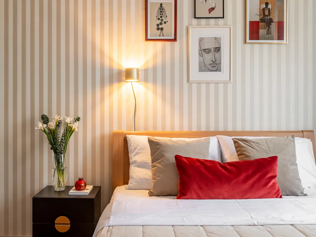 Квартира двухкомнатная у Маяковской, в Тверском, 54 м², Москва — спальня, фото 4