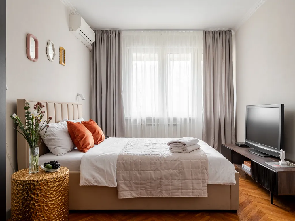 Квартира двухкомнатная у Маяковской, в Тверском, 54 м², Москва — спальня, фото 7